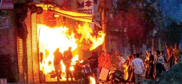 দিল্লির অলিগলিতে হতাহত বাড়ছেই,২৪ লাশ সনাক্ত