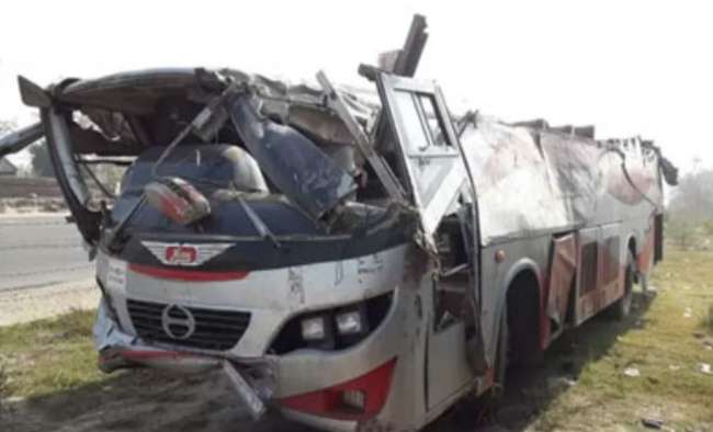 কুমিল্লায় বাস দূর্ঘটনায় তিন যাত্রী নিহত