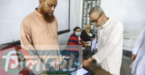 ঢাকা ১০ উপনির্বাচন – মোট ভোট কাষ্টিং হয়েছে ৫.২৮%