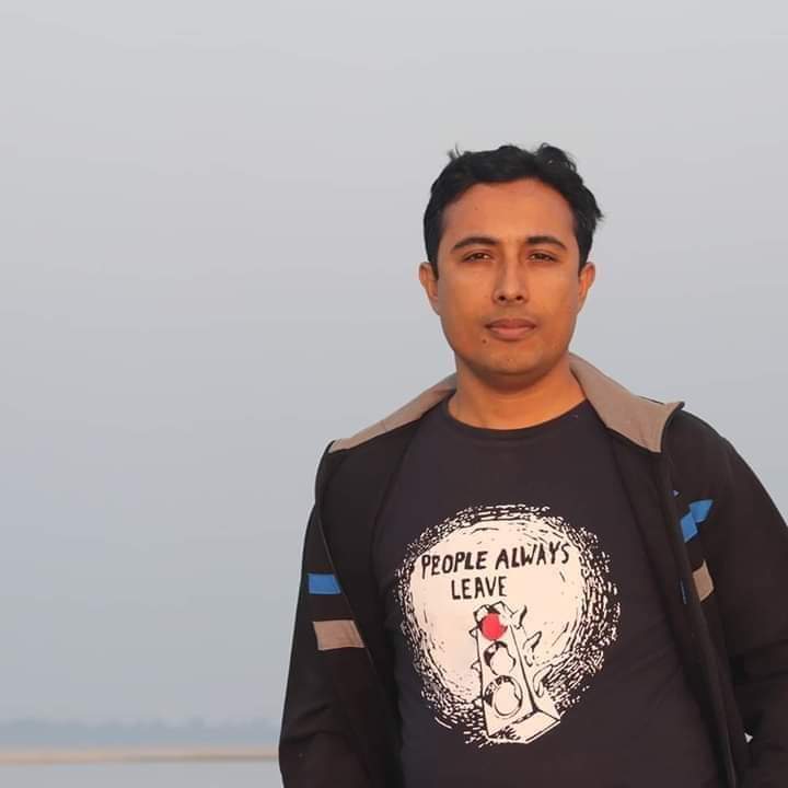 ডিসির নির্দেশে সাংবাদিককে গাজা ও মদ দিয়ে ফাসালেন ম্যাজিস্ট্রেট