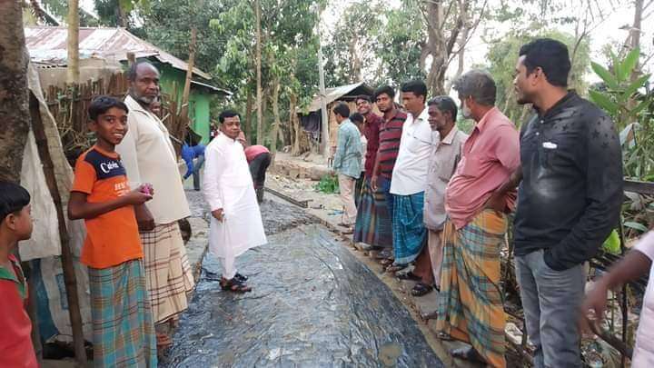 পটিয়া পৌরসভার ১ নং ওয়ার্ড উন্নয়ন কাজ পরিদর্শনে কাউন্সিলর আবদুল খালেক 