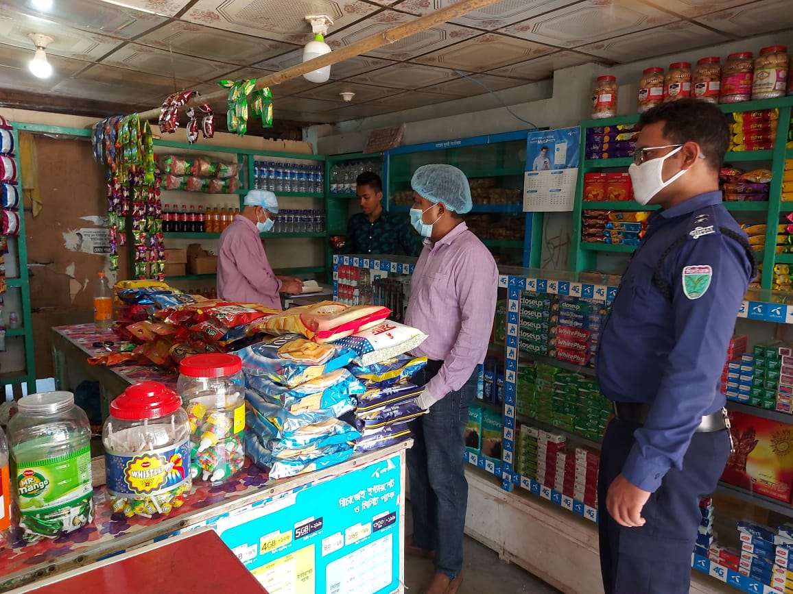 কোম্পানীগঞ্জে করোনা নির্দেশনা অমান্যকারীদের বিরুদ্ধে ভ্রাম্যমাণ আদালতের অভিযান