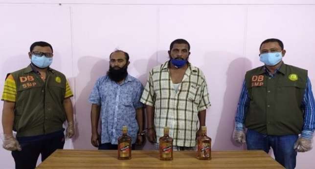 সিলেটে ভারতী মদ সহ দুই জন আটক