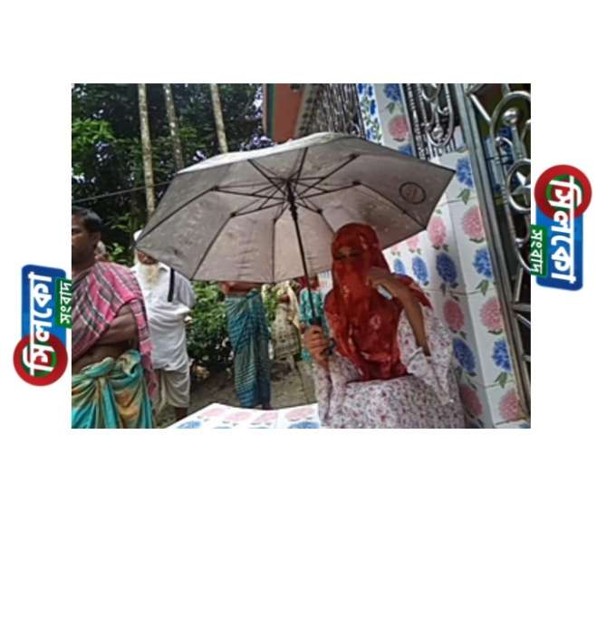 ধর্মপাশায় বিয়ের দাবিতে প্রেমিকের বাড়িতে প্রেমিকার অনশন