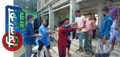 ধর্মপাশা উপজেলা প্রেসক্লাবের উদ্যোগে বন্যার্তদের মাঝে খাদ্য সামগ্রী বিতরণ