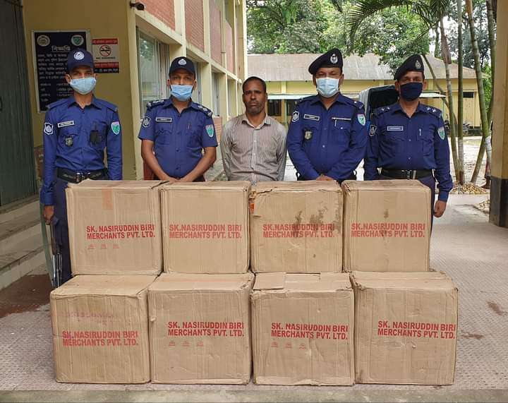 কোম্পানীগঞ্জে ২ লক্ষ ৫০ হাজার পিস ভারতীয় বিড়িসহ ১ জনকে আটক