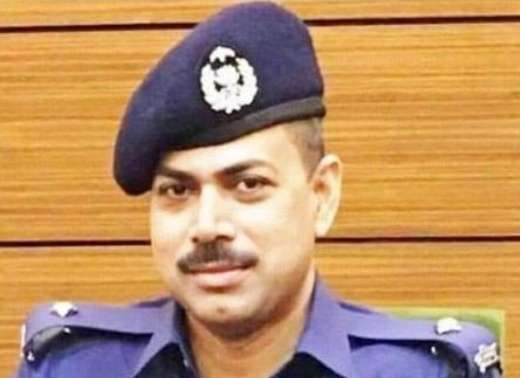 মেজর সিনহার মৃত্যুর ঘটনায় সম্পৃক্ত ওসি প্রদিপ কুমার পুলিশ হেফাজতে