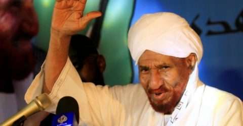 করোনায় প্রাণ হারালেন সুদানের সাবেক প্রধানমন্ত্রী সাদিক আল-মাহদী