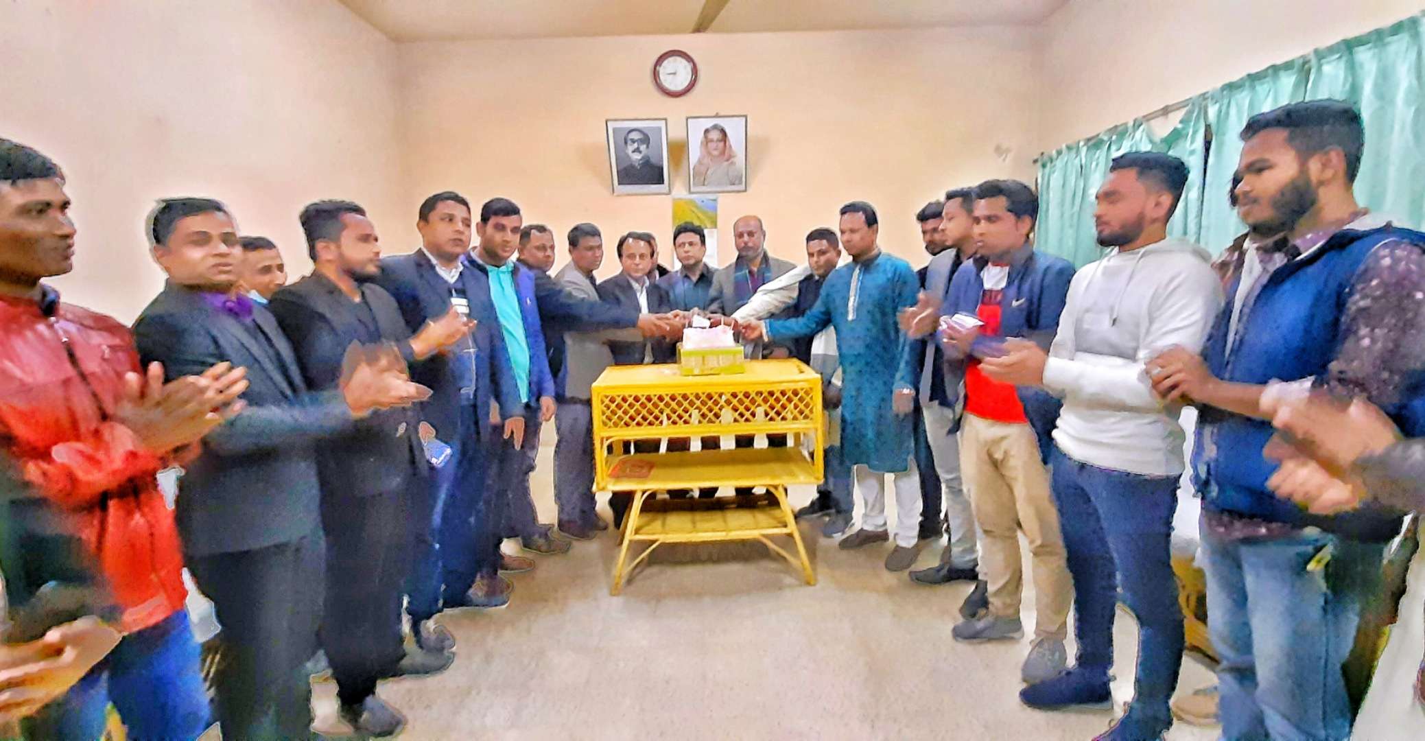 সিলেটে সুনামগঞ্জ জেলা আওয়ামীলীগের সভাপতির জন্মদিন পালন