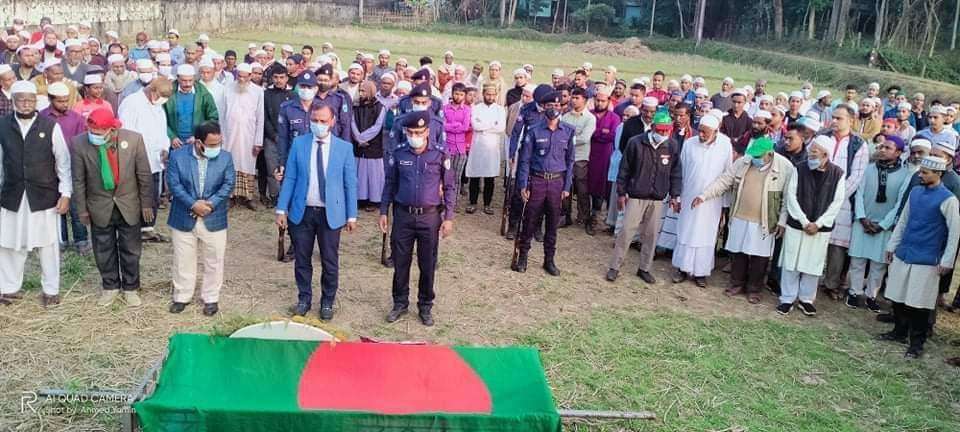 গোলাপগঞ্জে বীর মুক্তিযোদ্ধা আবদুল গনি সাহেবের রাষ্ট্রীয় মর্যাদায় দাফন সম্পূর্ণ