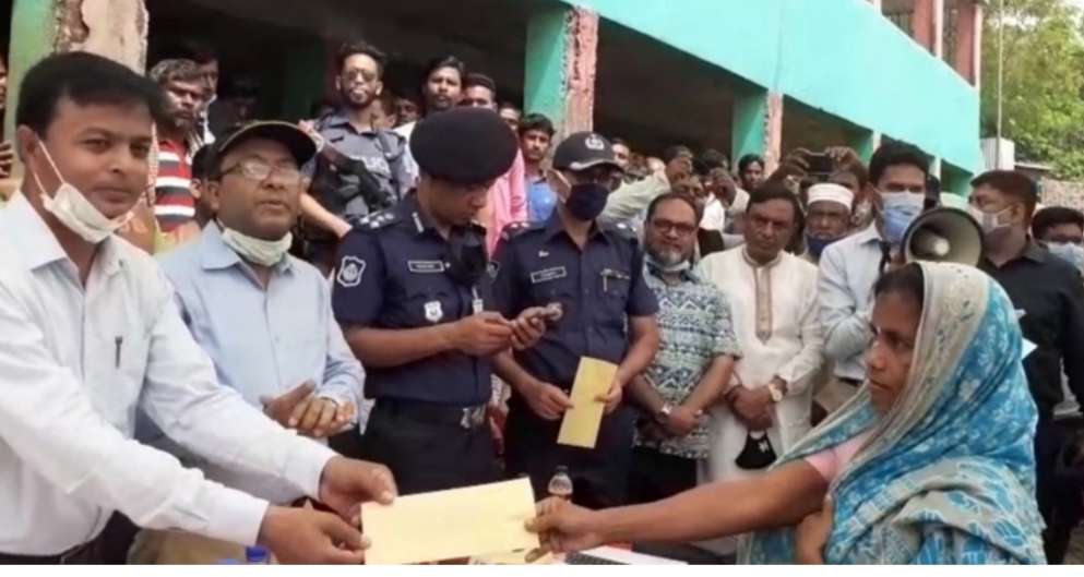 প্রধানমন্ত্রীর আর্থিক সহায়তা পেলো শাল্লার ক্ষতিগ্রস্ত সনাতন পরিবারেরা