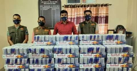 গোয়াইনঘাটে বিপুল পরিমান ভারতীয় এনার্জি ড্রিংক উদ্ধার