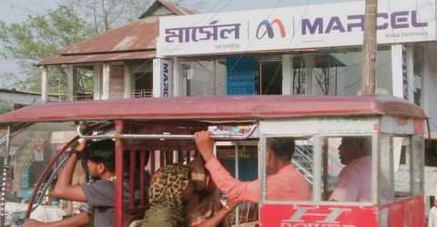 লকডাউন নয় যেন ঈদের আমেজ বইছে কোম্পানীগঞ্জে