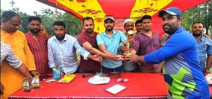 ভাটরাই আশরাফ কাপ ক্রিকেট টুর্নামেন্টের ফাইনালে কালিবাড়ী স্পোর্টিং ক্লাব চ্যাম্পিয়ন