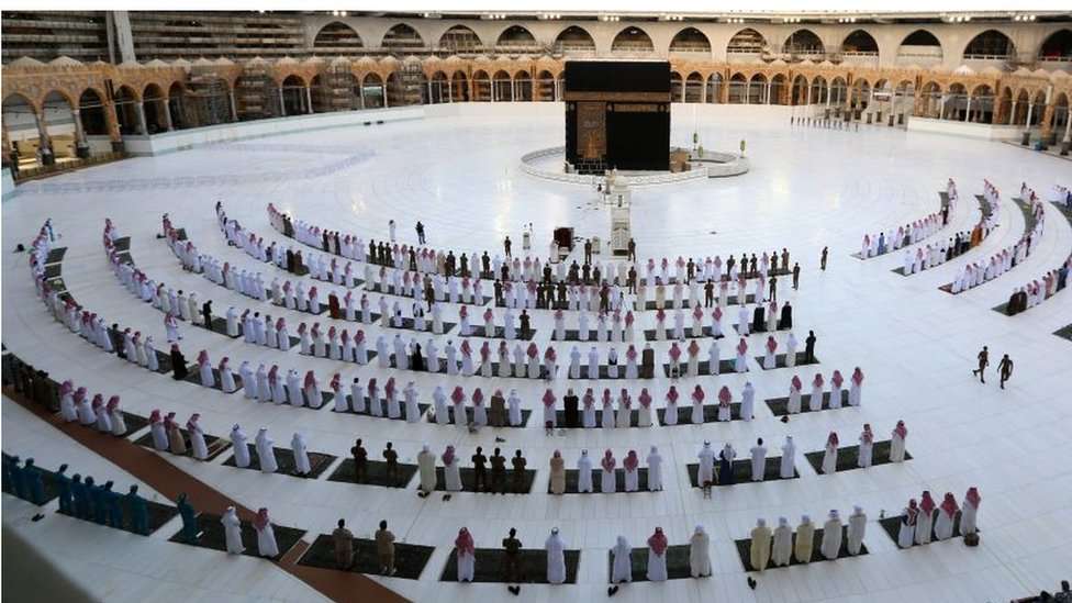 কোভিড ভ্যাকসিন নেওয়া ৬০ হাজার মুসলমান হজ করতে পারবে