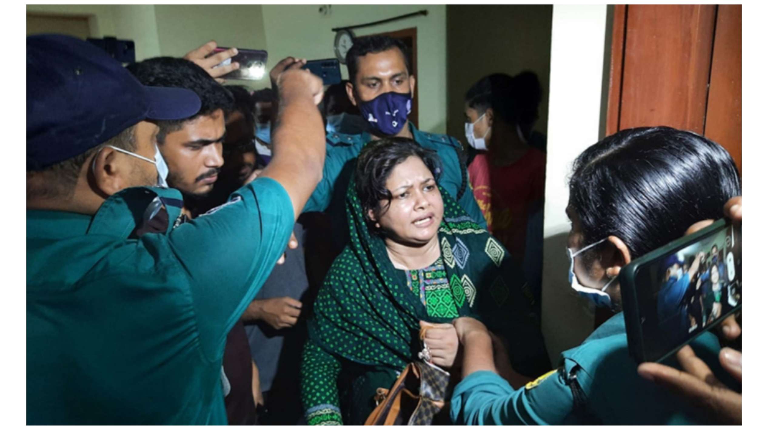 সিলেটে গৃহকর্মীকে নির্যাতন করে ফেসে গেলেন পরিবেশ অধিদপ্তরের পরিচালকের স্ত্রী