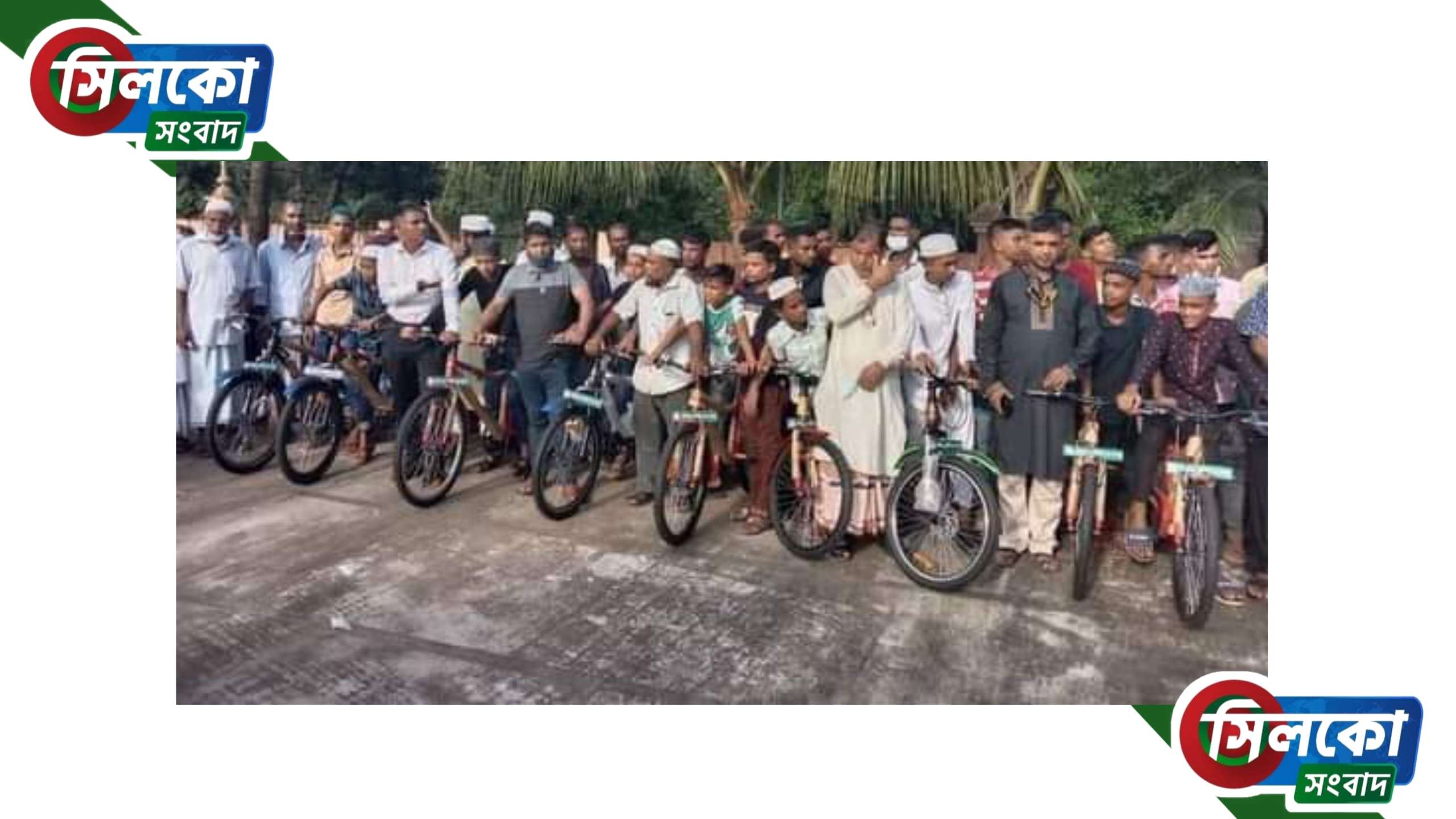  ৪০ দিন নামাজ পড়ায় সাইকেল উপহার