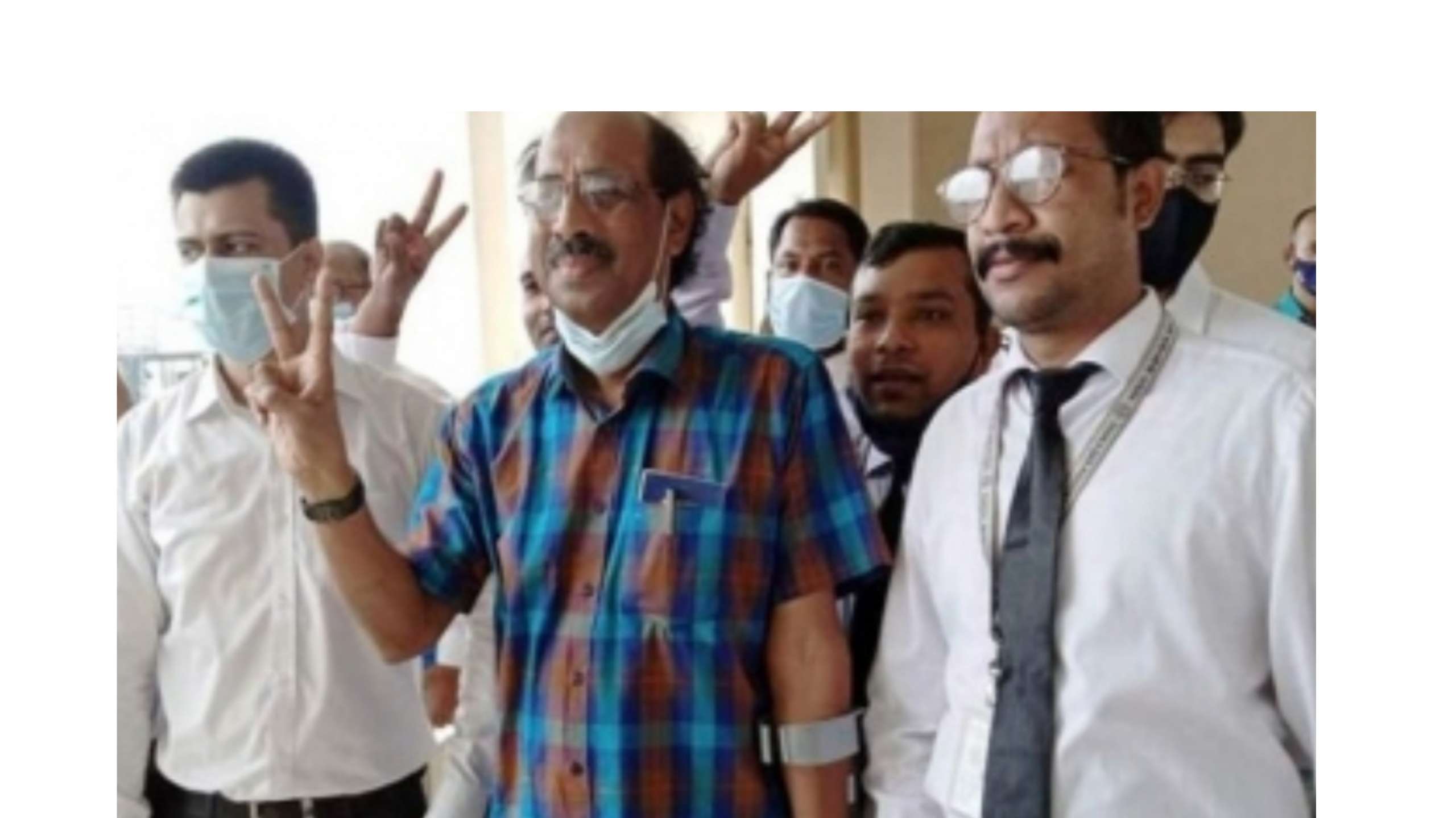 আইসিটি আইনে দায়েরকৃত মামলা থেকে খালাস পেলেন সাংবাদিক প্রবীর শিকদার