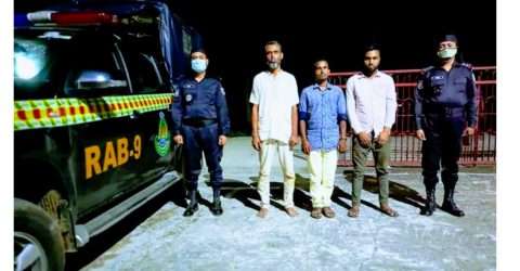 সুনামগঞ্জে ৩৩ কেজী গাঁজা সহ ৩ জন আটক