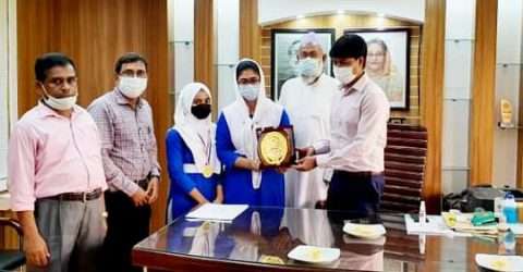 তথ্য অধিকার সংক্রান্ত বিতর্কে বিভাগের শীর্ষে ছাতক চন্দ্রনাথ বালিকা উচ্চ বিদ্যালয়