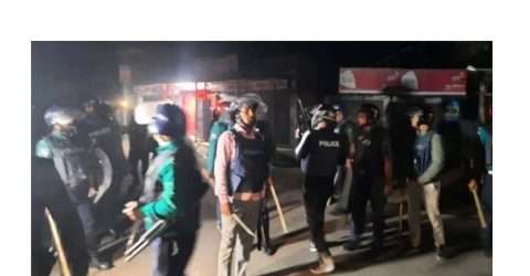 হারাগাছ থানায় হামলা, ৩ শত জনের বিরুদ্ধে মামলা