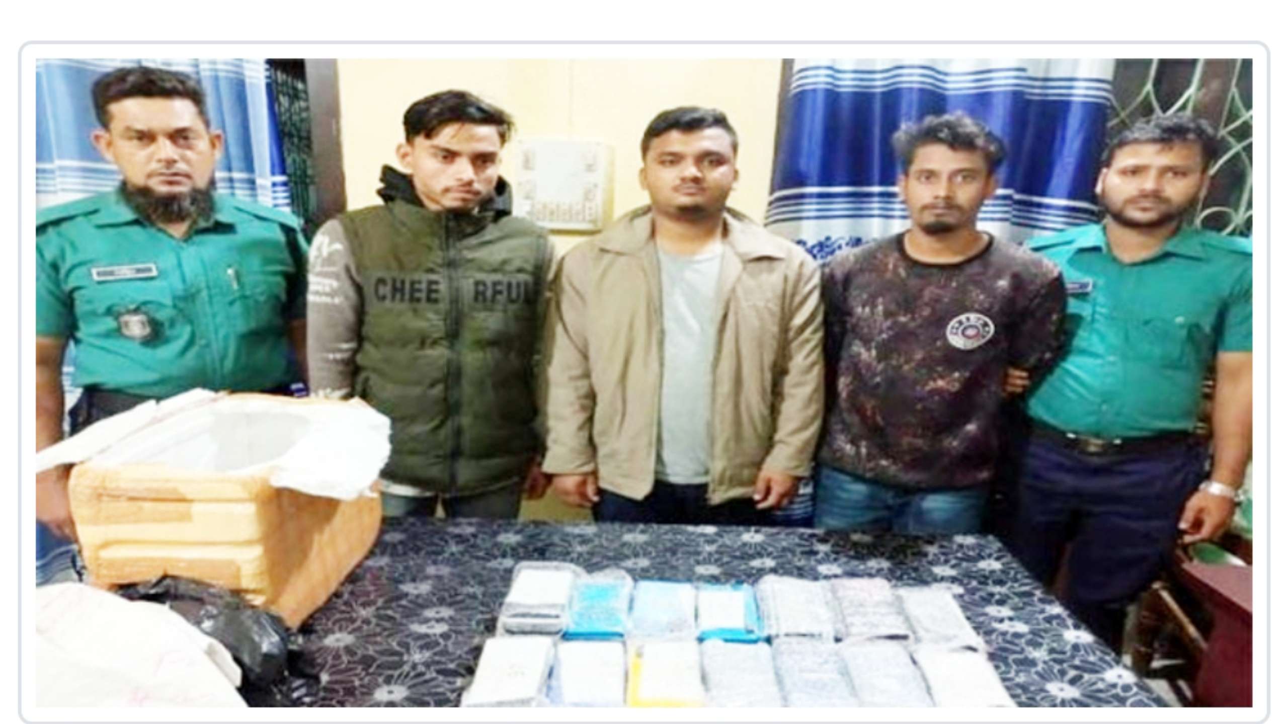 সিলেটে ১২ লাখ টাকার ভারতীয় মোবাইল ফোন উদ্ধার: আটক তিন