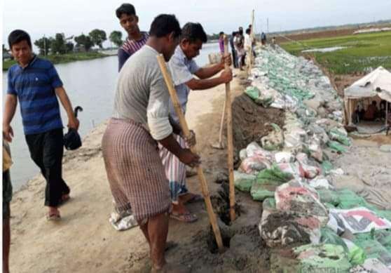 দোয়ারাবাজারে নাইন্দার হাওরে বাঁধে ফাটল