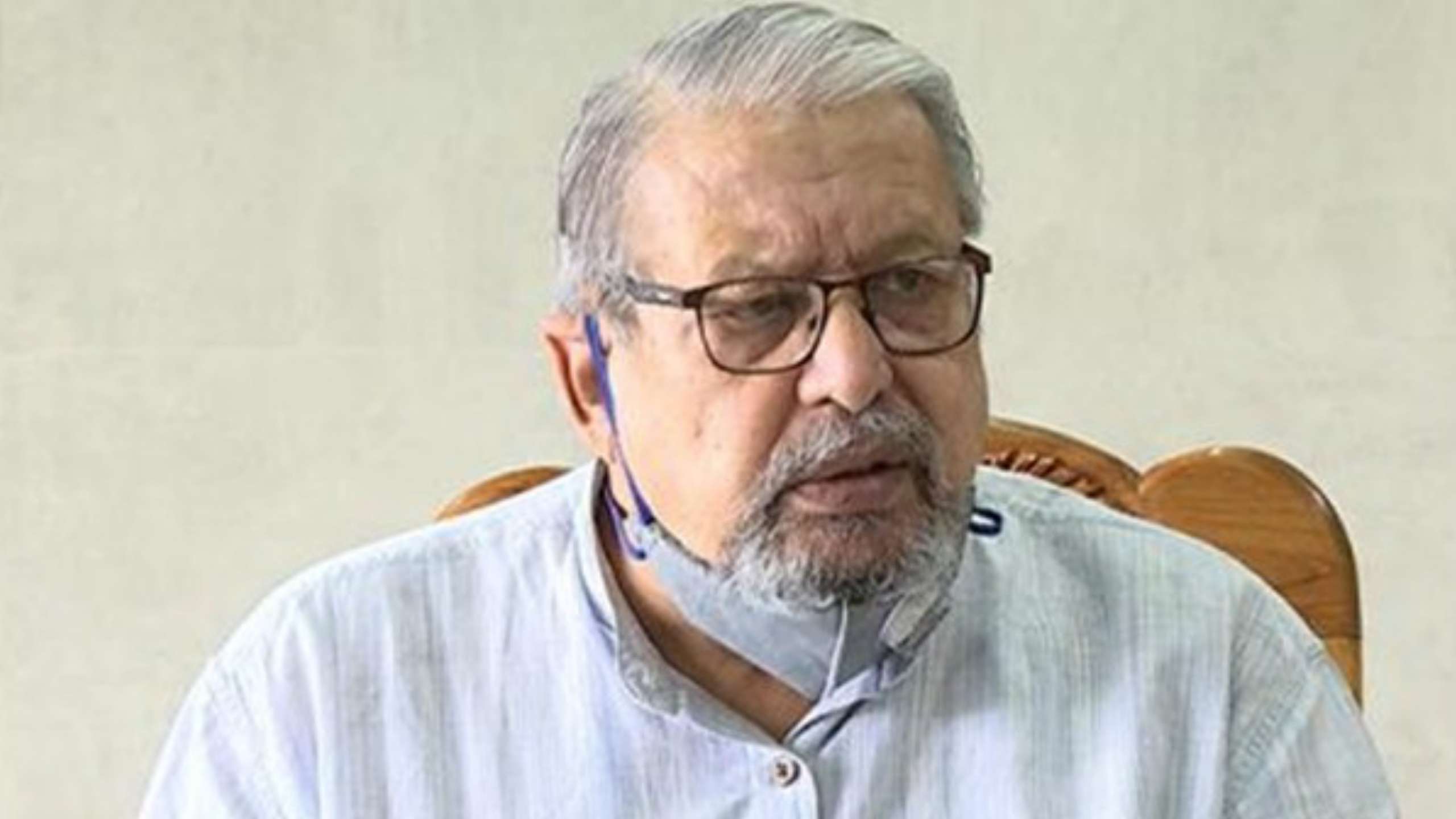 বিদেশ সফর সংক্ষিপ্ত করে নিজ নির্বাচনী এলাকায় বন্যা আক্রান্তদের কাছে ছুটে আসছেন মন্ত্রী ইমরান আহমদ