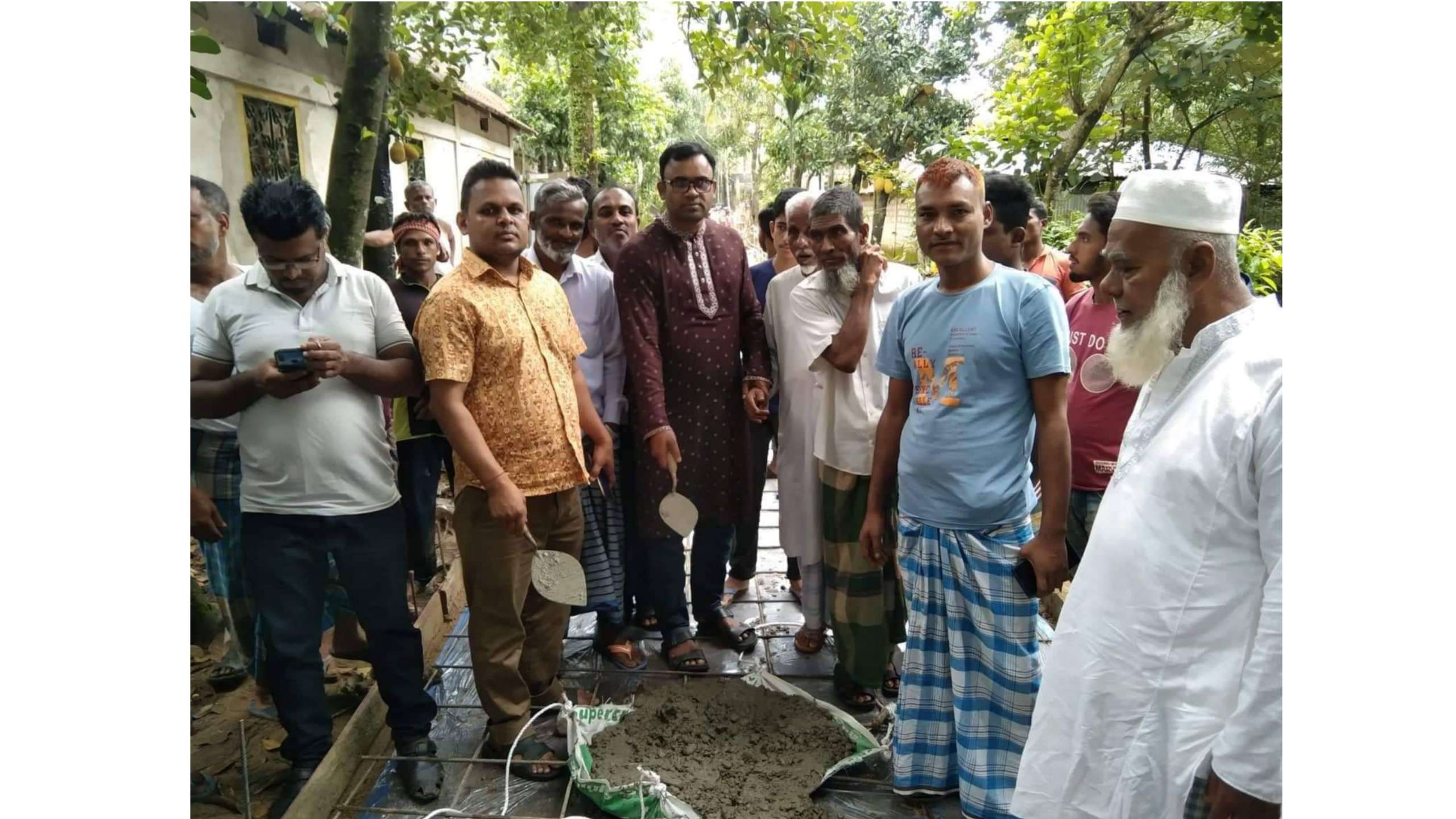দোয়ারাবাজারের বাংলাবাজার ইউনিয়নে রাস্তা নির্মাণ কাজের উদ্বোধন
