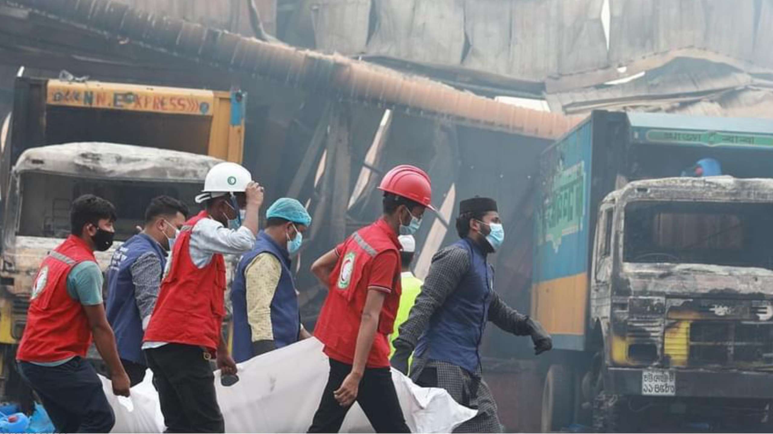 নিহত প্রত্যেকের পরিবারকে ১০ লক্ষ টাকা দিবে মালিকপক্ষ