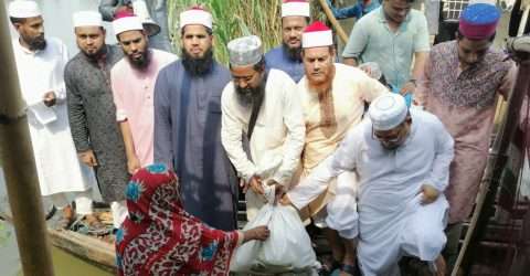 দ্যা ওয়ার্ল্ড এসোসিয়েশন ফর আল-আযহার গ্রাজুয়েট বাংলাদেশ ব্রাঞ্চের খাদ্য বিতরণ