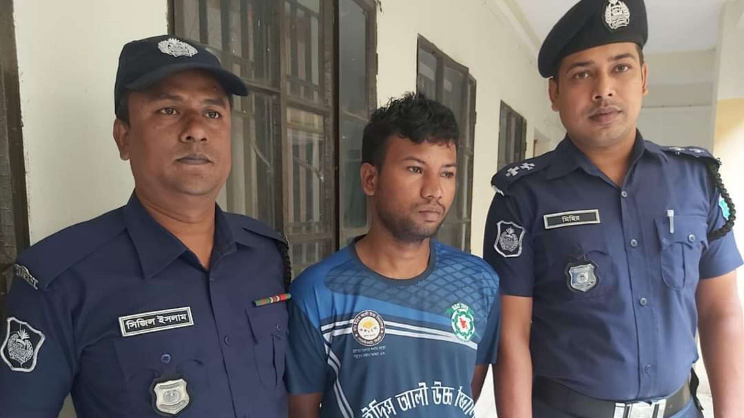 নূপুর শর্মার পক্ষে বিতর্কিত মন্তব্য করে গোয়াইনঘাটে পুলিশের হাতে আটক যুবক