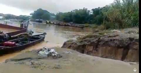 যন্ত্রদানবে ক্ষতবিক্ষত ইসলামগঞ্জ বাজার