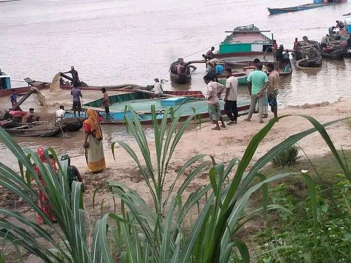 যন্ত্রদানবে ক্ষতবিক্ষত ইসলামগঞ্জ বাজার