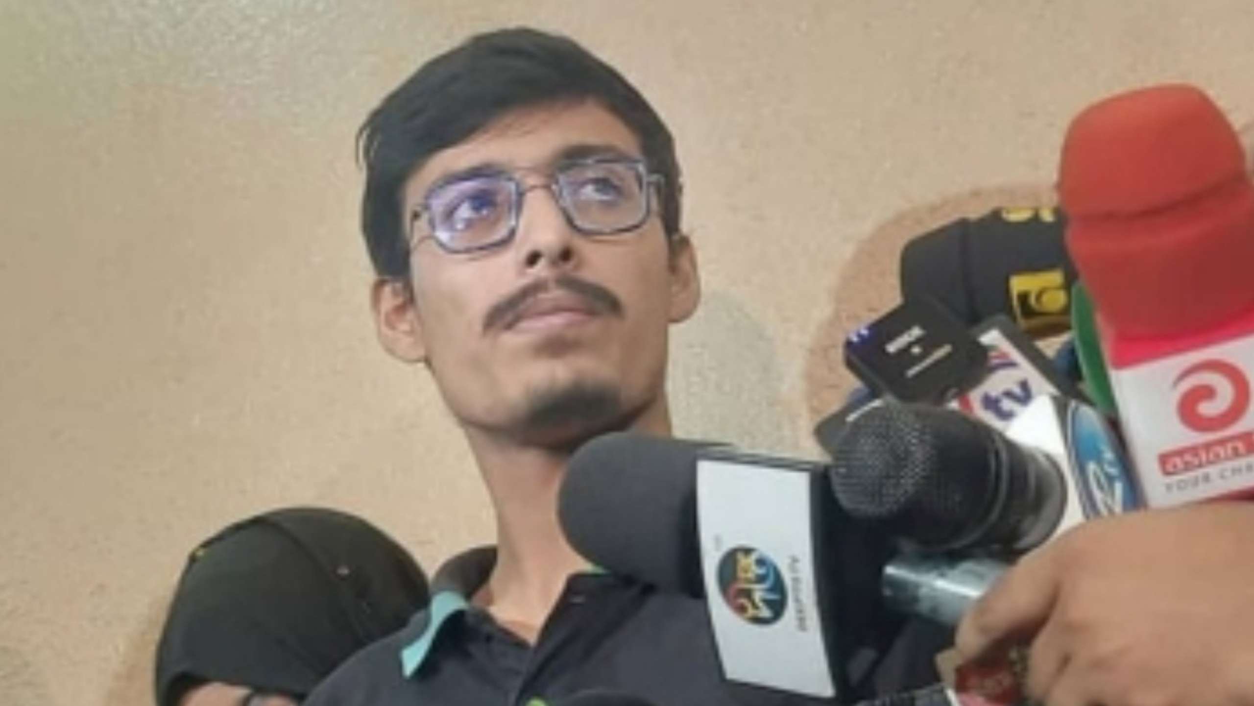 জঙ্গিবাদ ছেড়ে র‍্যাবকে তথ্য দিলেন নিলয়