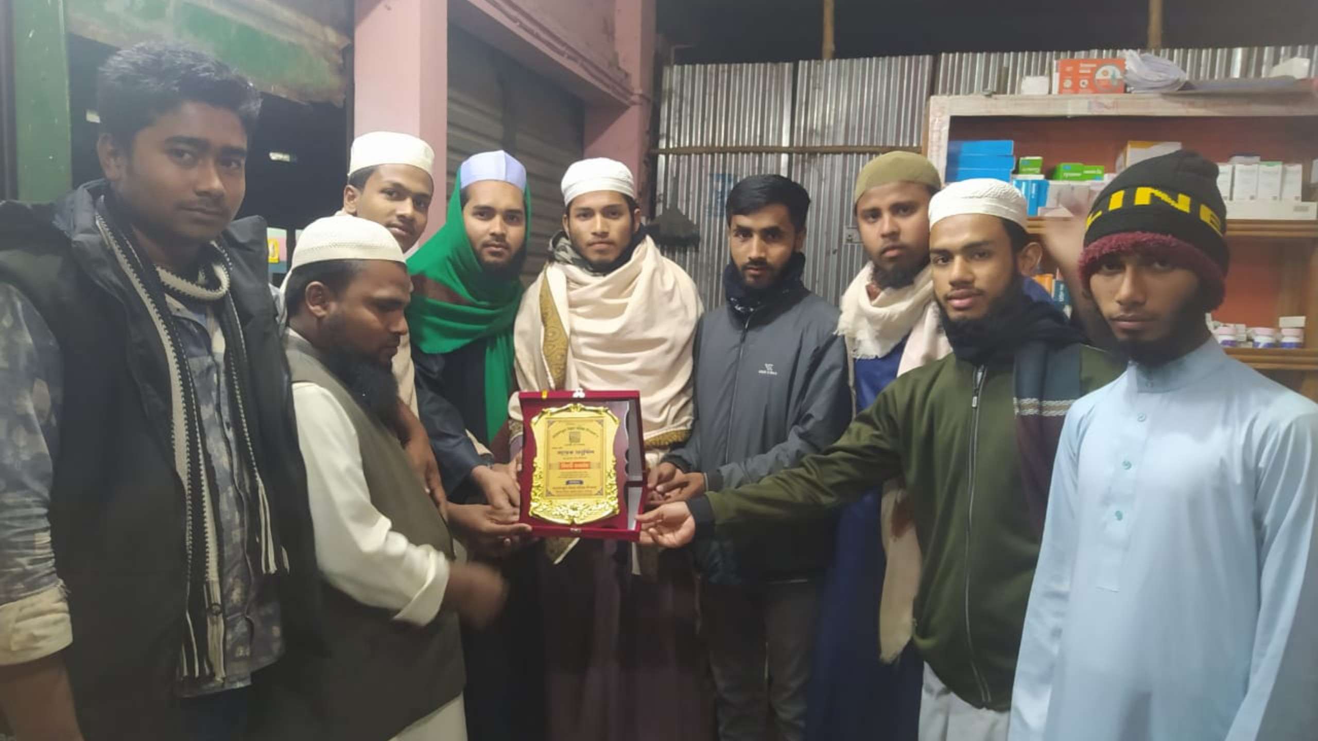 দোয়ারায় তায়েফাতুল উম্মাহ পরিষদ হকনগর এর লেখক কবি হাঃ তারেক জামিলের বিদায়ী সংবর্ধনা