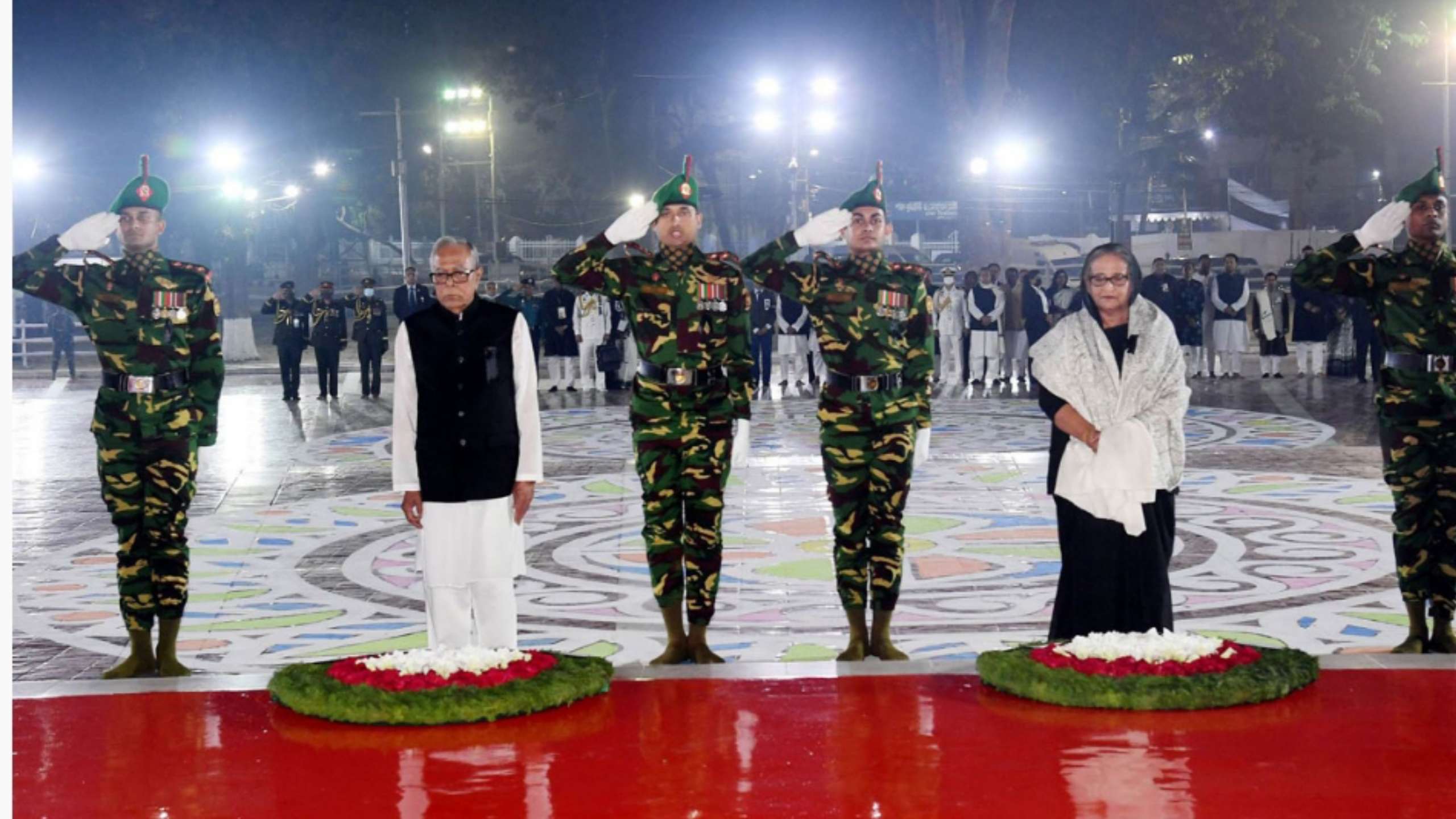 কেন্দ্রীয় শহিদ মিনারে রাষ্ট্রপতি ও প্রধানমন্ত্রীর শ্রদ্ধাজ্ঞাপন