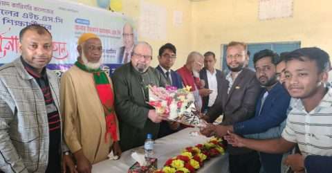 মন্ত্রী ইমরান আহমদের সাথে কোম্পানীগঞ্জ তাঁতী লীগের শুভেচ্ছা বিনিময়