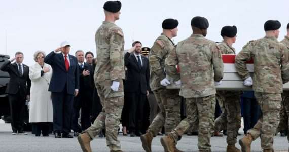 আমেরিকার ৪১৫ সেনা আহত