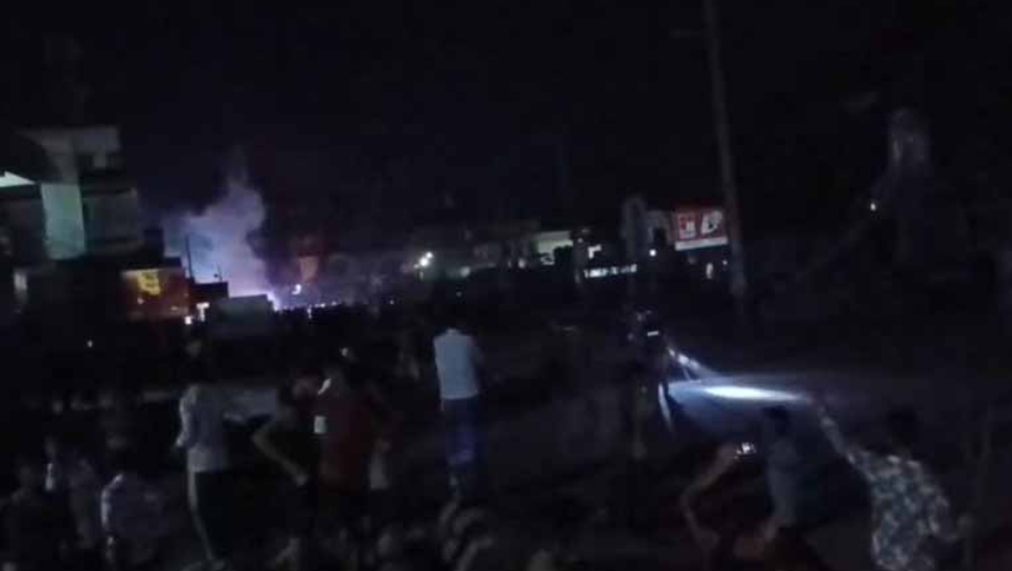 জানাজা শেষে সংঘর্ষে জড়ালো সরাইলের দুই গ্রুপ